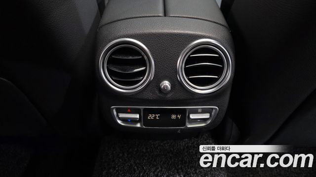Mercedes-Benz E-Class 2022 — photo 33