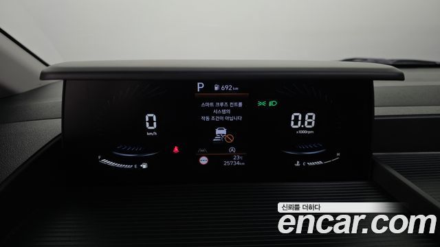 Hyundai Staria 2023 — photo 11