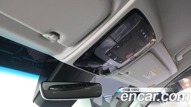 Hyundai Staria 2023 — photo 25