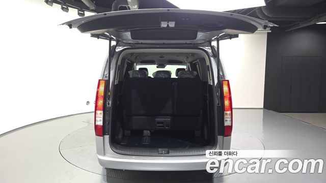 Hyundai Staria 2023 — photo 26