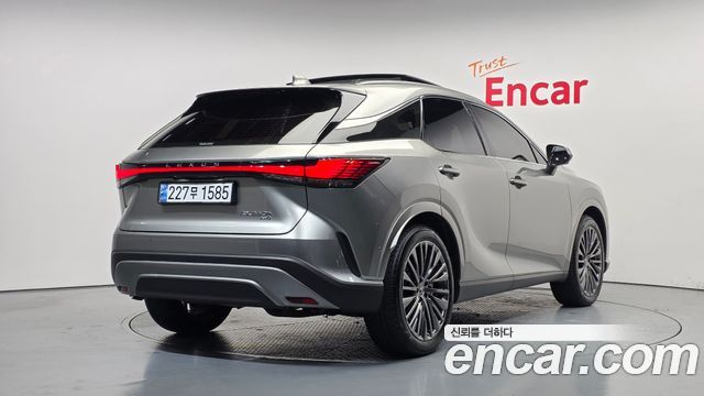 Lexus RX 2025 — photo 2