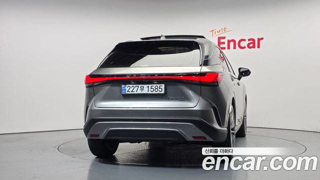 Lexus RX 2025 — photo 4