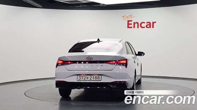 Hyundai AVANTE 2021 — photo 4