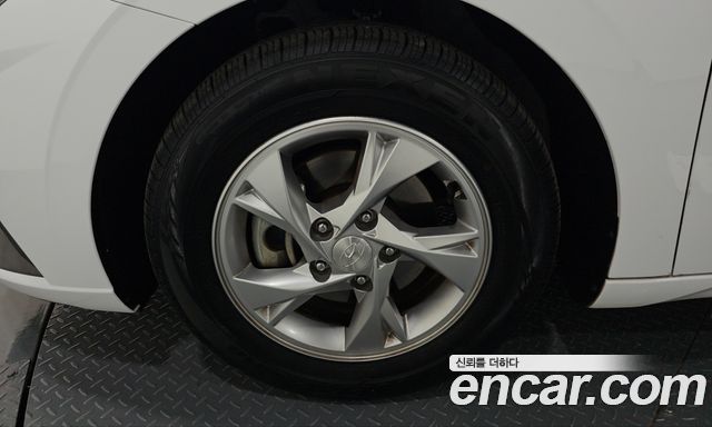 Hyundai AVANTE 2021 — photo 5