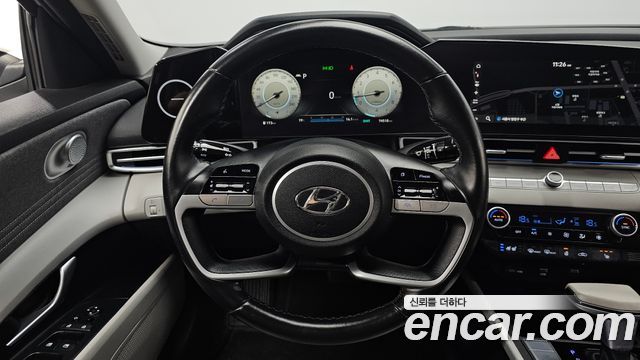 Hyundai AVANTE 2021 — photo 19