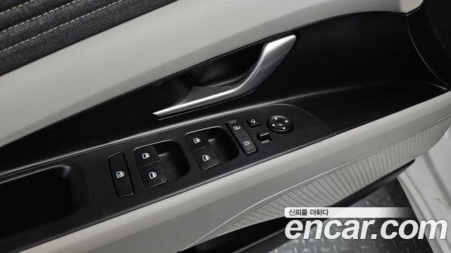 Hyundai AVANTE 2021 — photo 23