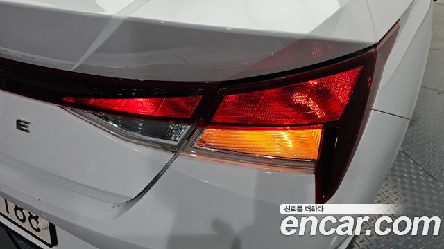 Hyundai AVANTE 2021 — photo 9