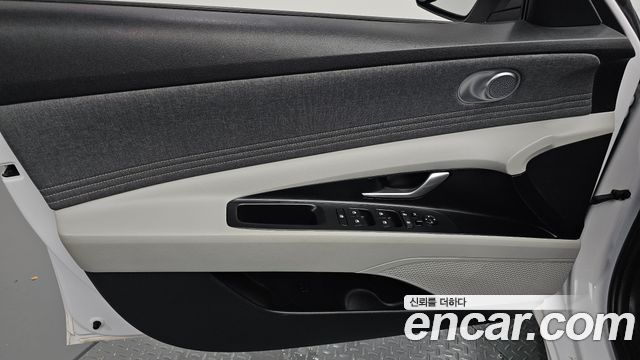 Hyundai AVANTE 2021 — photo 14