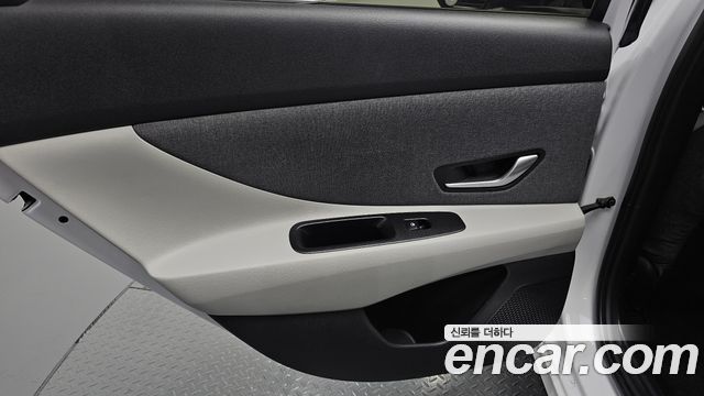 Hyundai AVANTE 2021 — photo 15