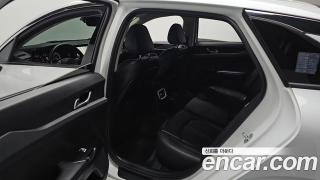 Kia K5 2023 — photo 18