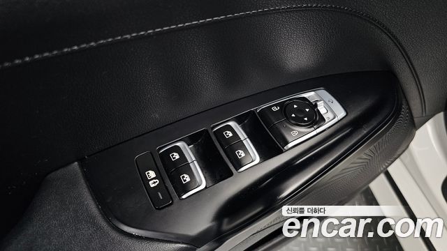 Kia K5 2023 — photo 23