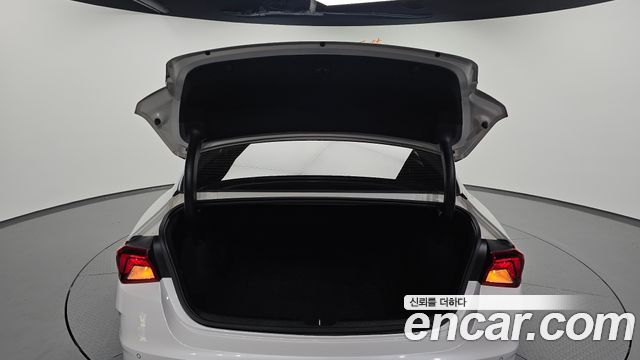 Kia K5 2023 — photo 26