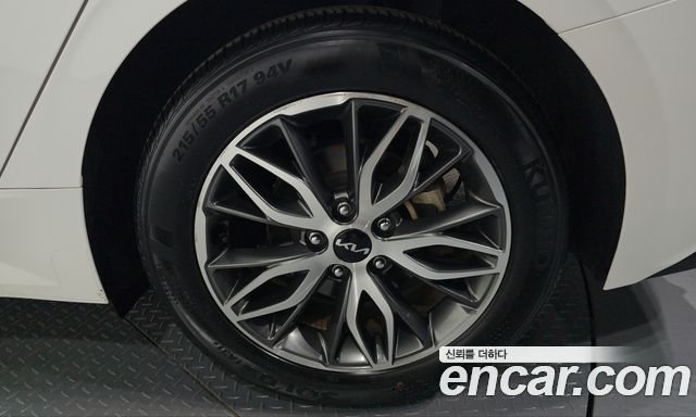 Kia K5 2023 — photo 7