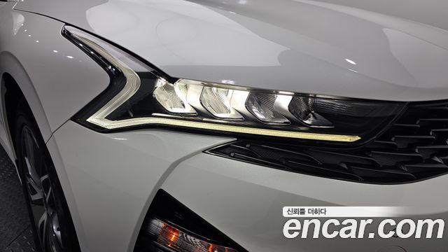 Kia K5 2023 — photo 8
