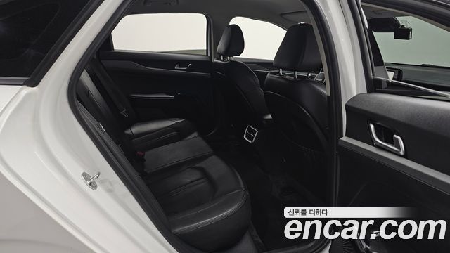 Kia K5 2023 — photo 16