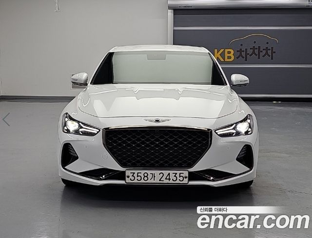 Genesis G70 2019 — photo 1