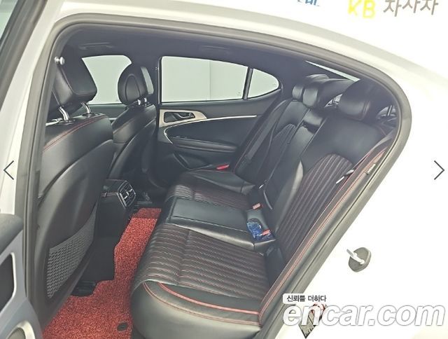 Genesis G70 2019 — photo 12