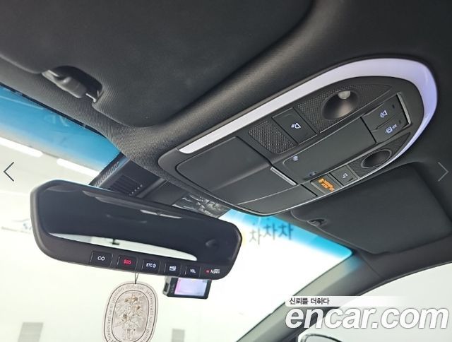Genesis G70 2019 — photo 17