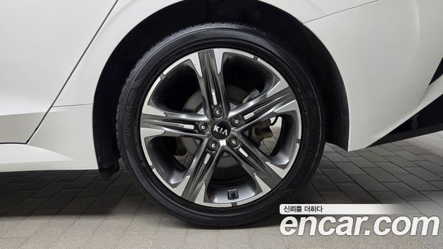 Kia K5 2021 — photo 7