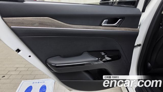 Kia K5 2021 — photo 15
