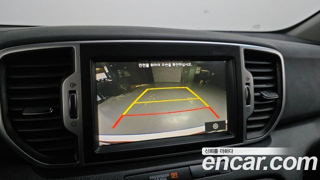 Kia Sportage 2018 — photo 16