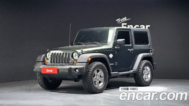 Jeep Wrangler 2010 — photo 1