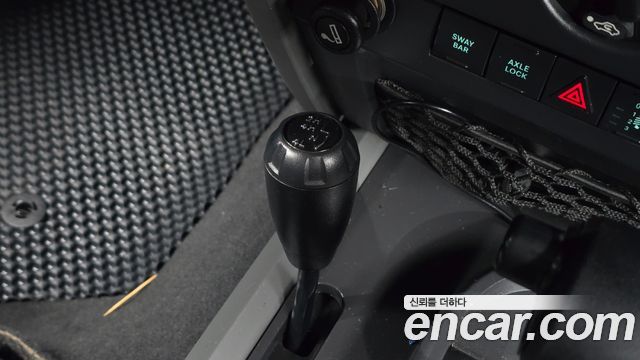 Jeep Wrangler 2010 — photo 19
