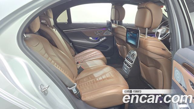 Mercedes-Benz S-Class 2018 — photo 11