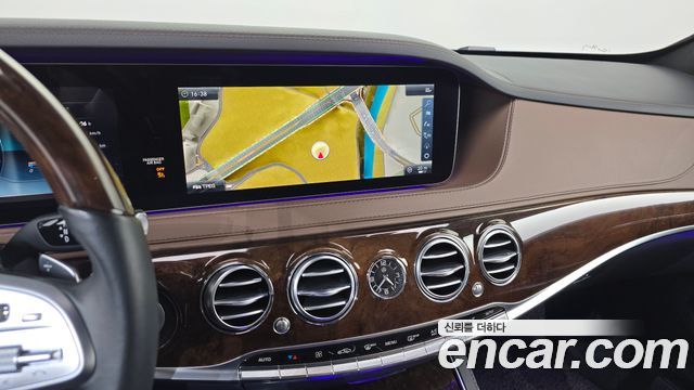 Mercedes-Benz S-Class 2018 — photo 12
