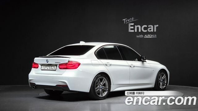 BMW 3-Series 2018 — photo 2