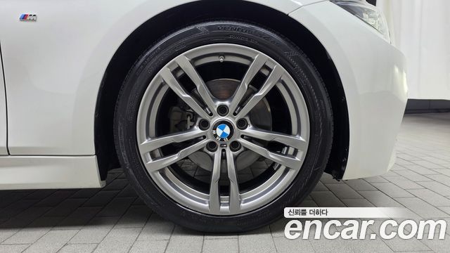 BMW 3-Series 2018 — photo 5