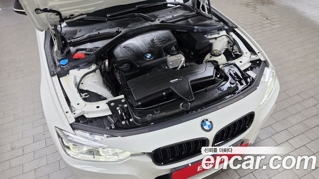 BMW 3-Series 2018 — photo 6