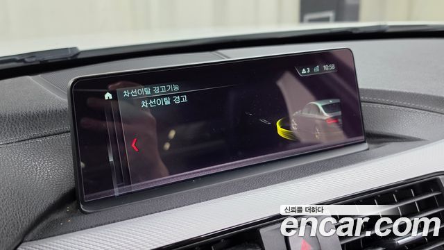 BMW 3-Series 2018 — photo 23