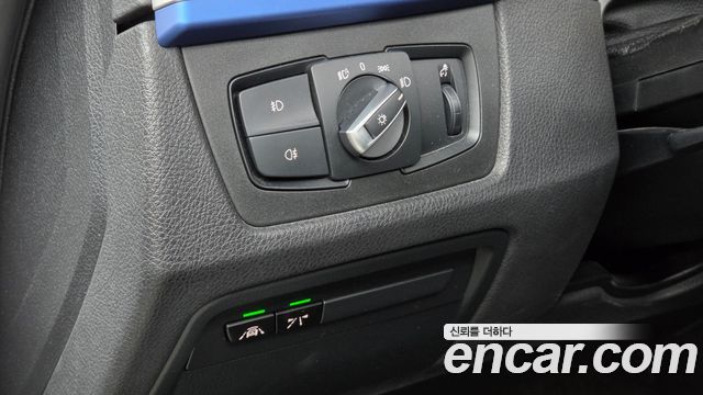 BMW 3-Series 2018 — photo 24