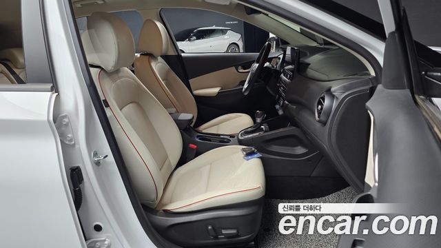 Hyundai Kona 2023 — photo 11