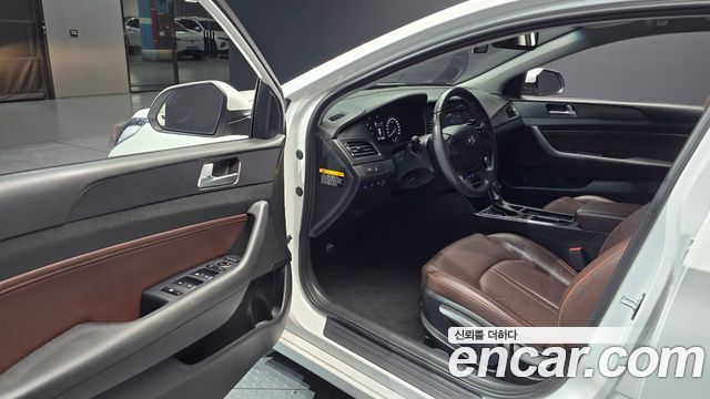 Hyundai Sonata 2017 — photo 13