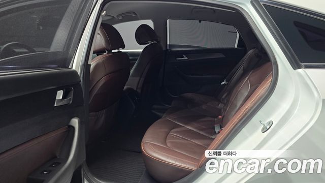 Hyundai Sonata 2017 — photo 18
