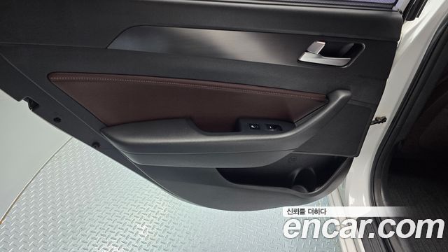 Hyundai Sonata 2017 — photo 15