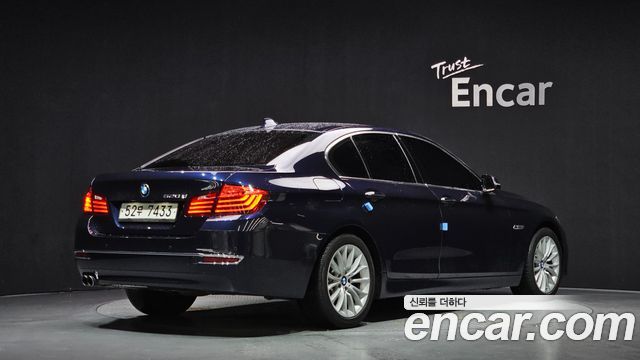 BMW 5-Series 2016 — photo 2