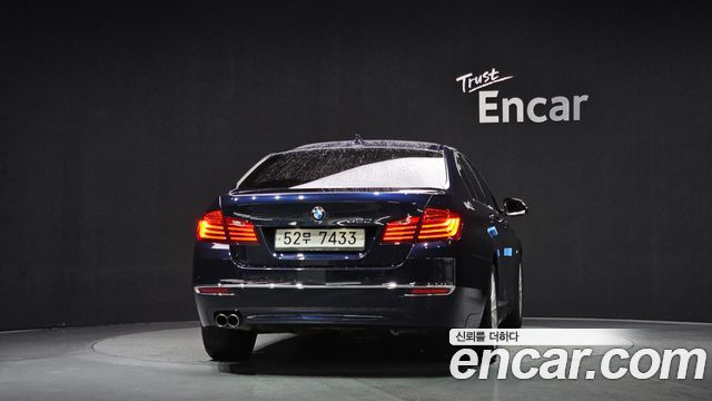 BMW 5-Series 2016 — photo 4