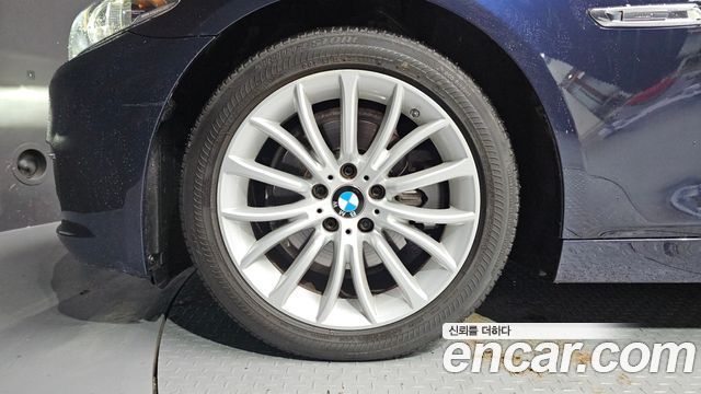 BMW 5-Series 2016 — photo 5