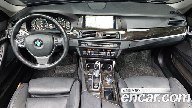 BMW 5-Series 2016 — photo 7