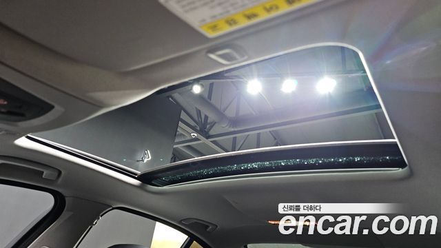 BMW 5-Series 2016 — photo 18