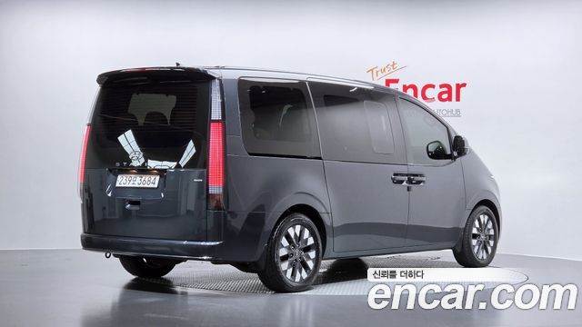 Hyundai Staria 2024 — photo 2
