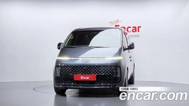 Hyundai Staria 2024 — photo 3