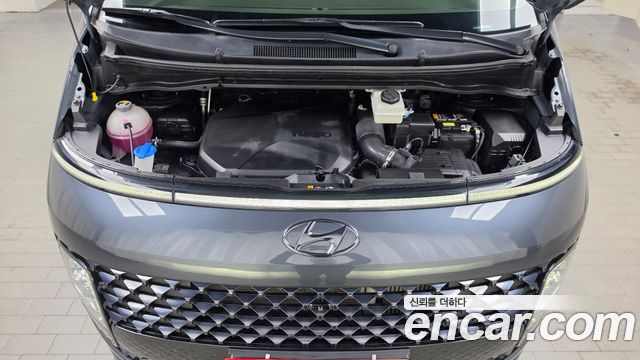 Hyundai Staria 2024 — photo 6