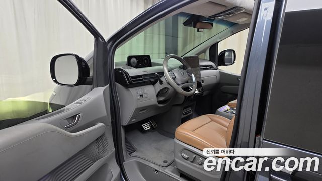 Hyundai Staria 2024 — photo 10