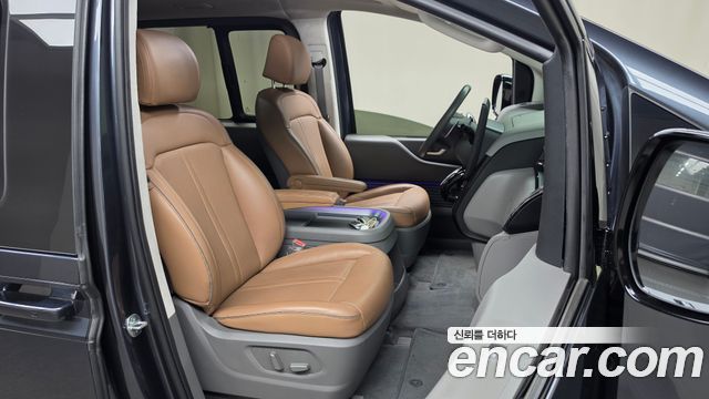 Hyundai Staria 2024 — photo 11