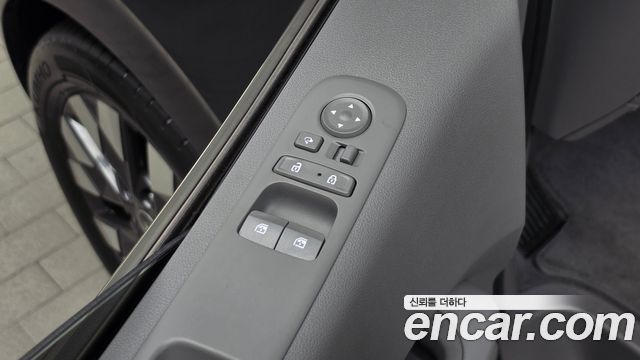 Hyundai Staria 2024 — photo 20