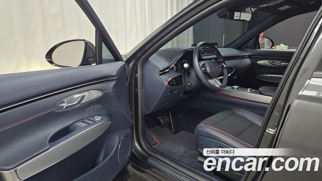 Genesis GV70 2023 — photo 13